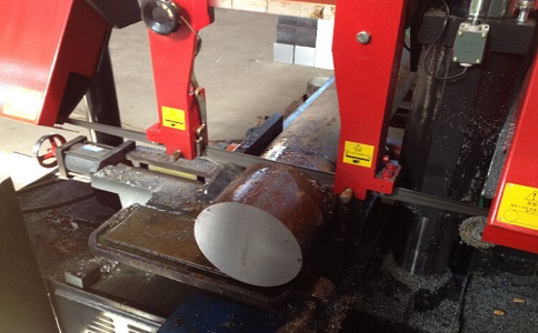 新都卧式带锯床加工时出现明显振荡如何排查？